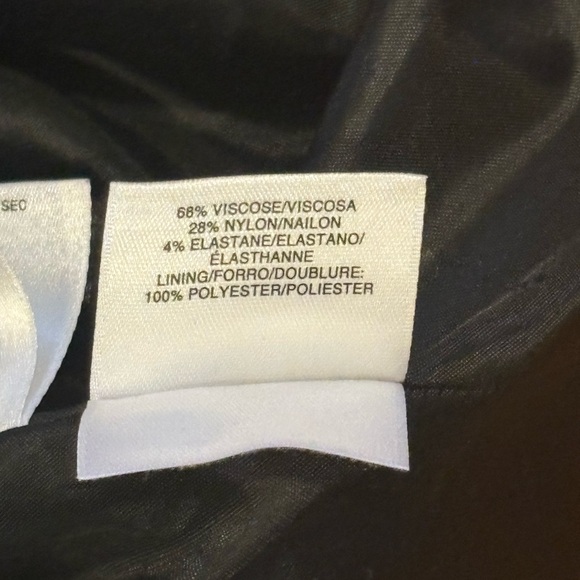 Kasper Women’s Black Blazer with Zipper Accents 22W - Picture 9 of 9